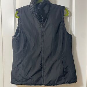 Black Reversible Faux Fur Women's Vest (vintage)